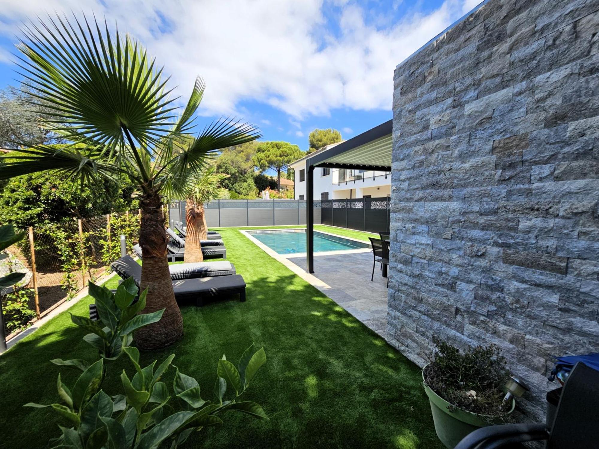 Etoile Du Berger Saint Aygulf 3 Villas Et 4 Appartements Jardin Individuel Et Piscine Chauffee En Saison - La Mer Et Les Plages 450 M Εξωτερικό φωτογραφία