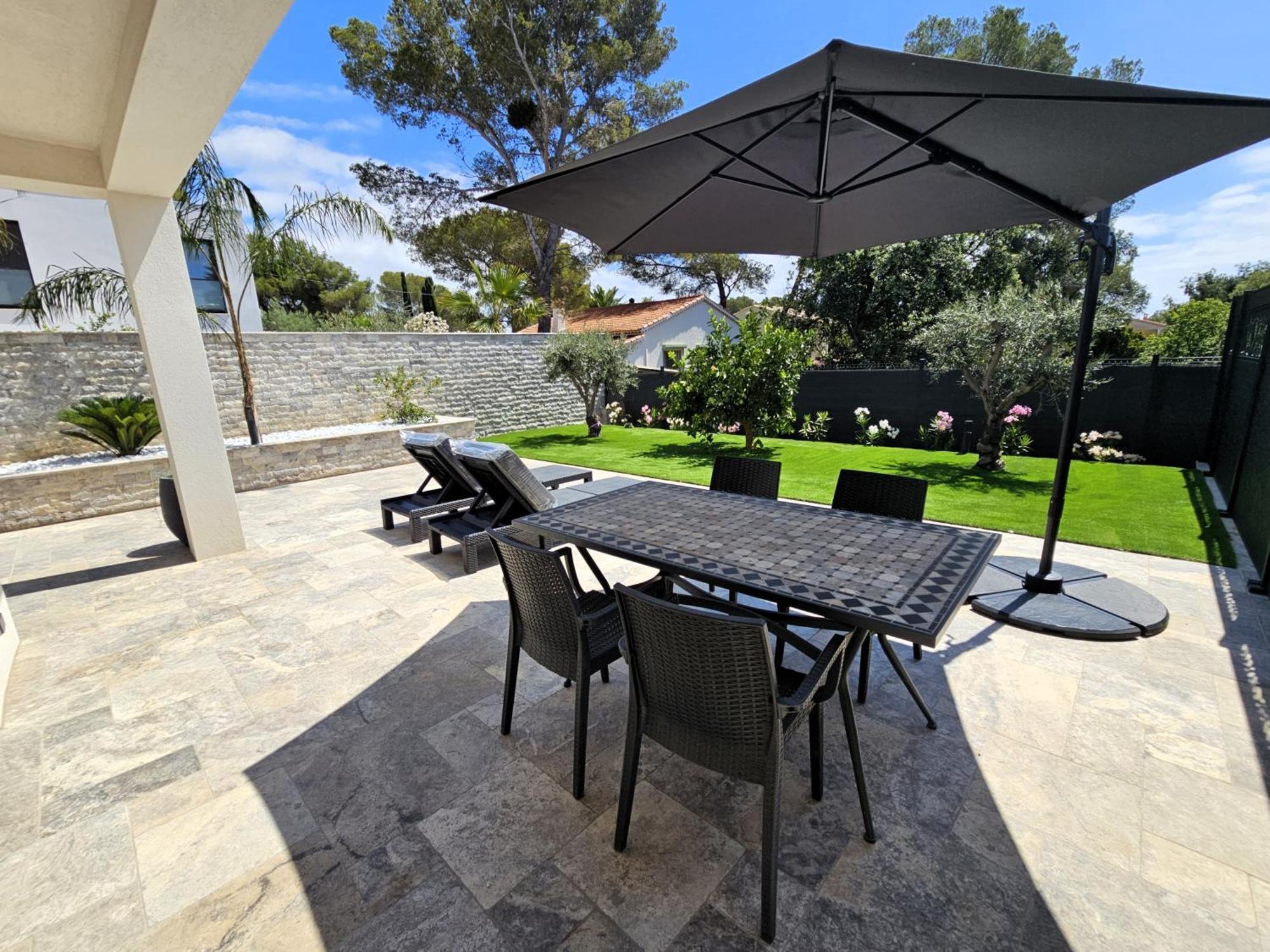 Etoile Du Berger Saint Aygulf 3 Villas Et 4 Appartements Jardin Individuel Et Piscine Chauffee En Saison - La Mer Et Les Plages 450 M Εξωτερικό φωτογραφία