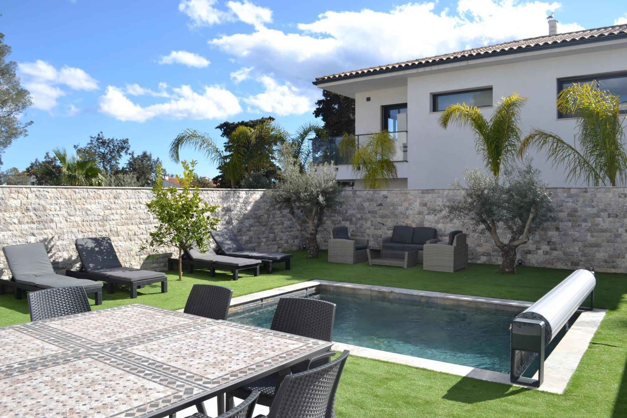 Etoile Du Berger Saint Aygulf 3 Villas Et 4 Appartements Jardin Individuel Et Piscine Chauffee En Saison - La Mer Et Les Plages 450 M Εξωτερικό φωτογραφία