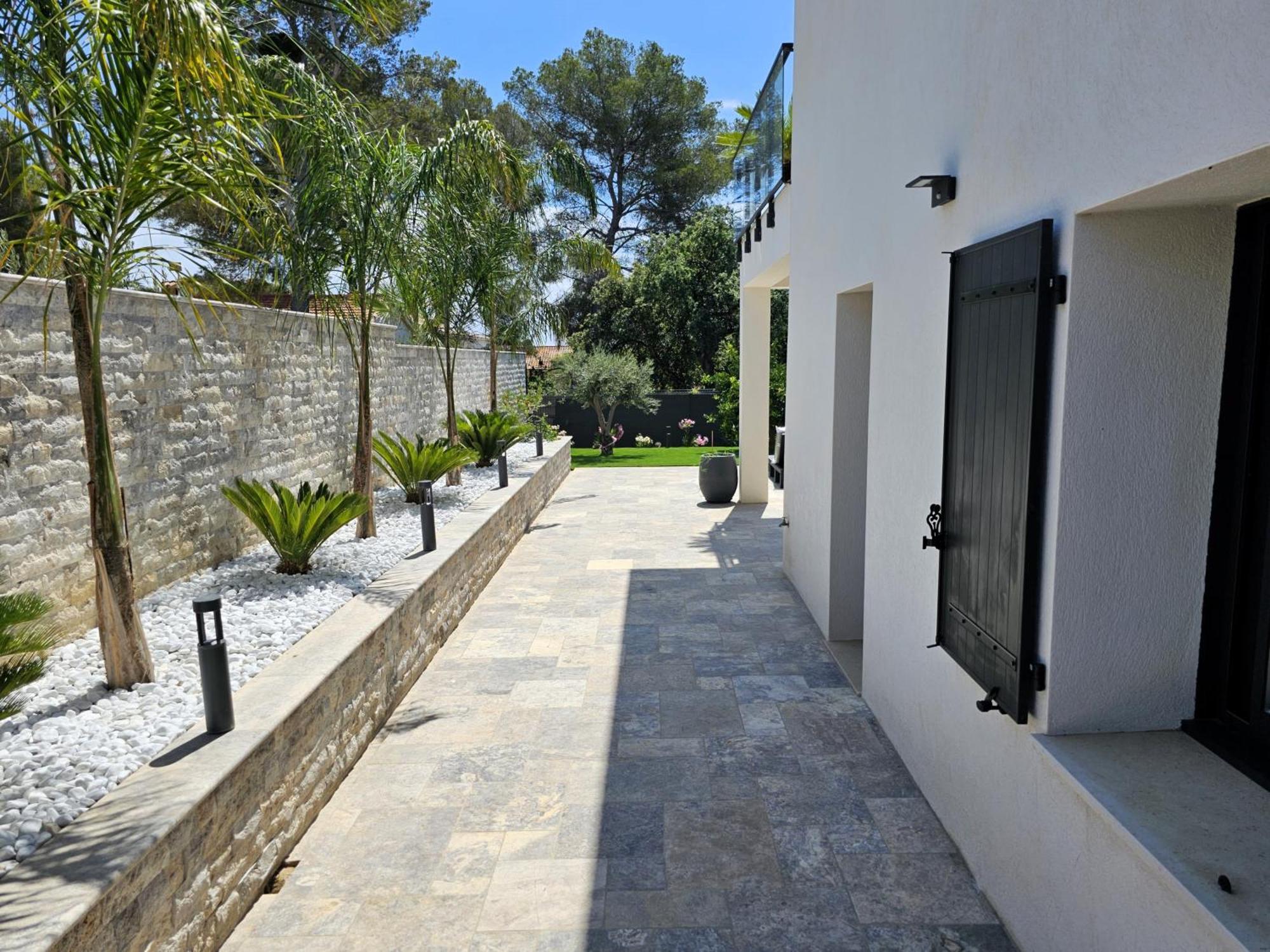 Etoile Du Berger Saint Aygulf 3 Villas Et 4 Appartements Jardin Individuel Et Piscine Chauffee En Saison - La Mer Et Les Plages 450 M Εξωτερικό φωτογραφία